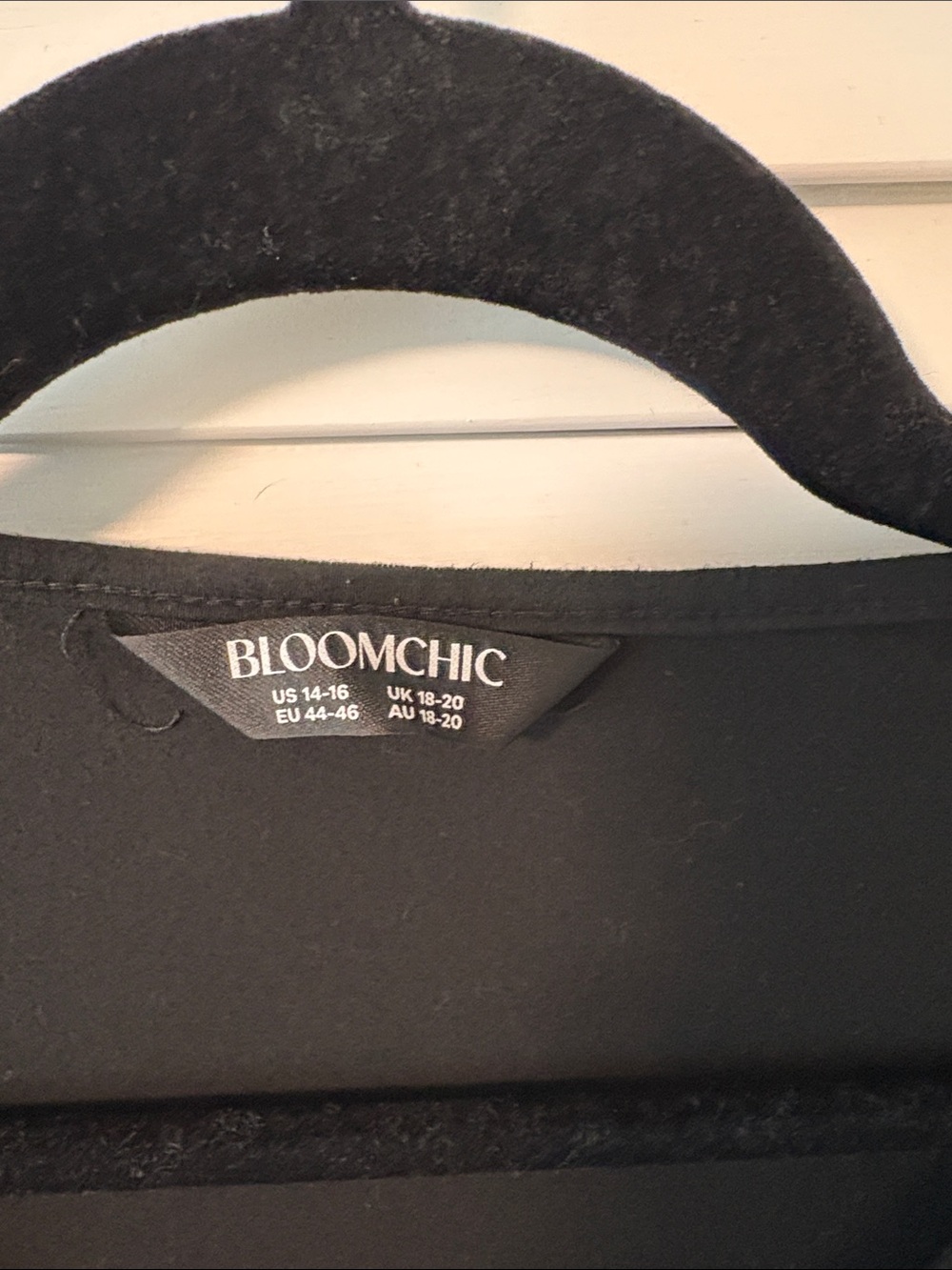 BloomChic Black Long Sleeve V-Neck Henley Top - Picture 3 of 4